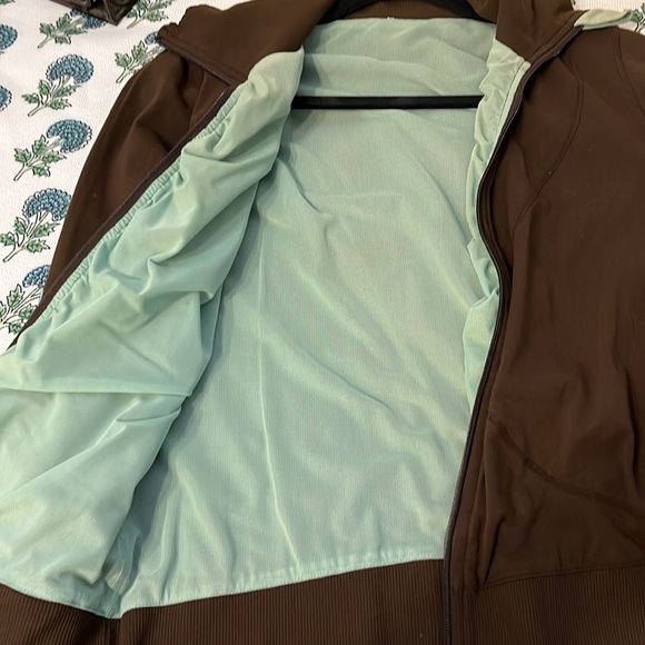 Lululemon Reversible zip up sweater - Picture 3 of 6